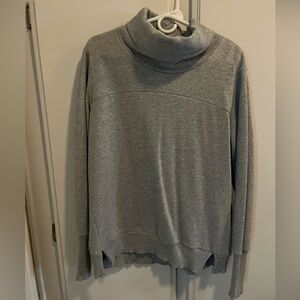 Alo Yoga Turtleneck Swearshirt